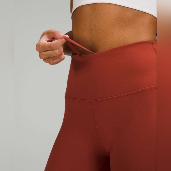 LULULEMO Leggins Size 4, Wunder Train Womens  NEW - Picture 3 of 10